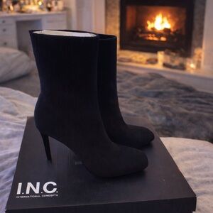 Boots Ankle with a Stiletto Heel NWT